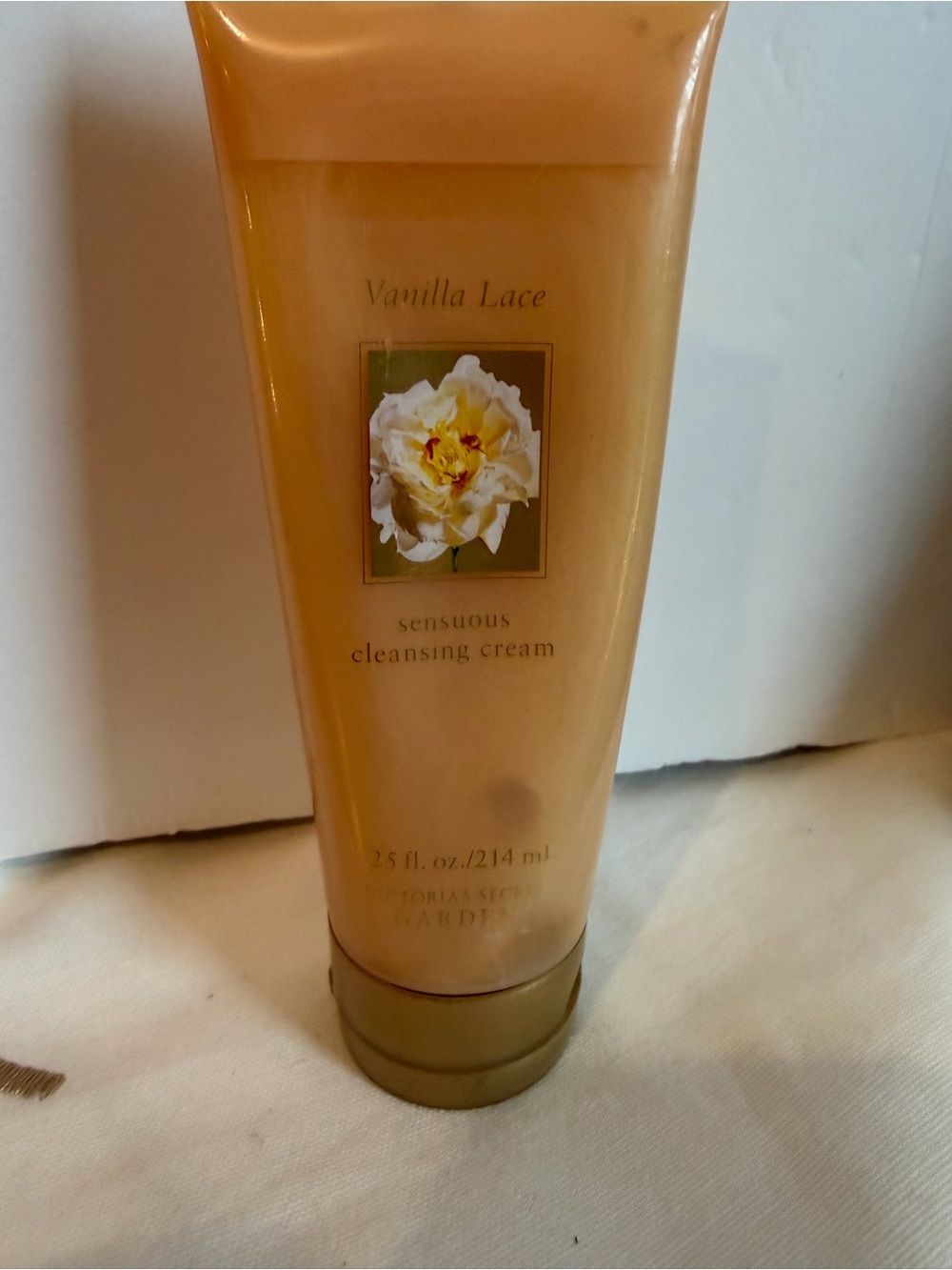 victoria’s secret vanilla lace sensuous cleansing cream